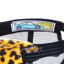 Carica l&#39;immagine nel visualizzatore di Gallery, Carpet Cheetah Trucker Hat
