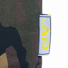 Carica l&#39;immagine nel visualizzatore di Gallery, Carpet Rivet Tote Bag
